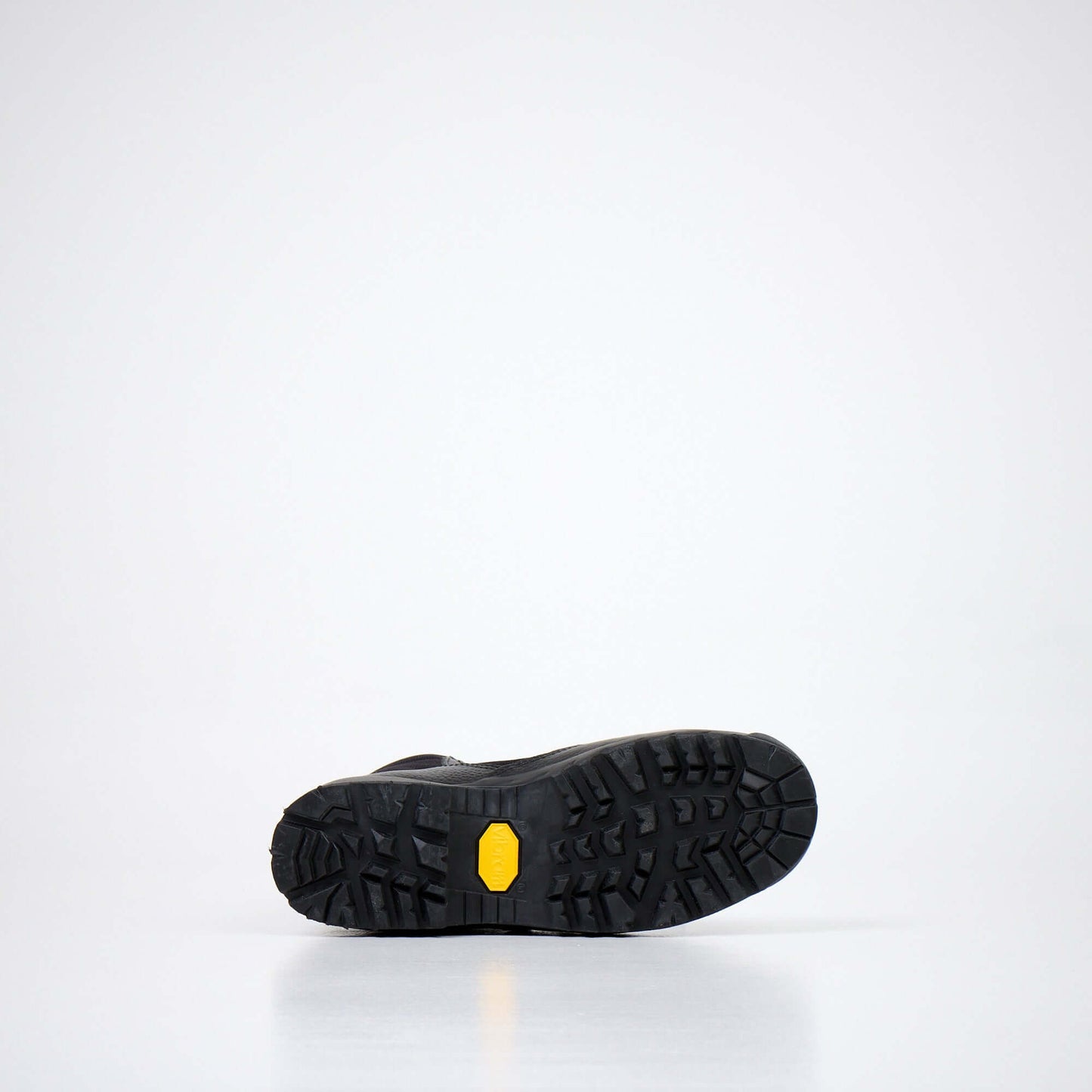598 Desert Boots Vibram - Black-The Urban Outpost