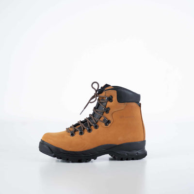 5531 Sella Hiking Boots in waterproof nubuck leather, designed for Nordic climates and active lifestyles.