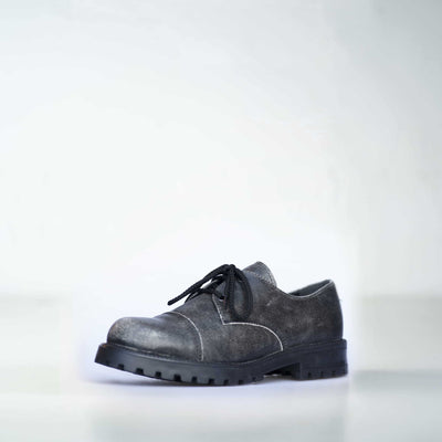 Antique Widgets unisex shoes in genuine leather with a robust design, manufactured to military-grade standards.